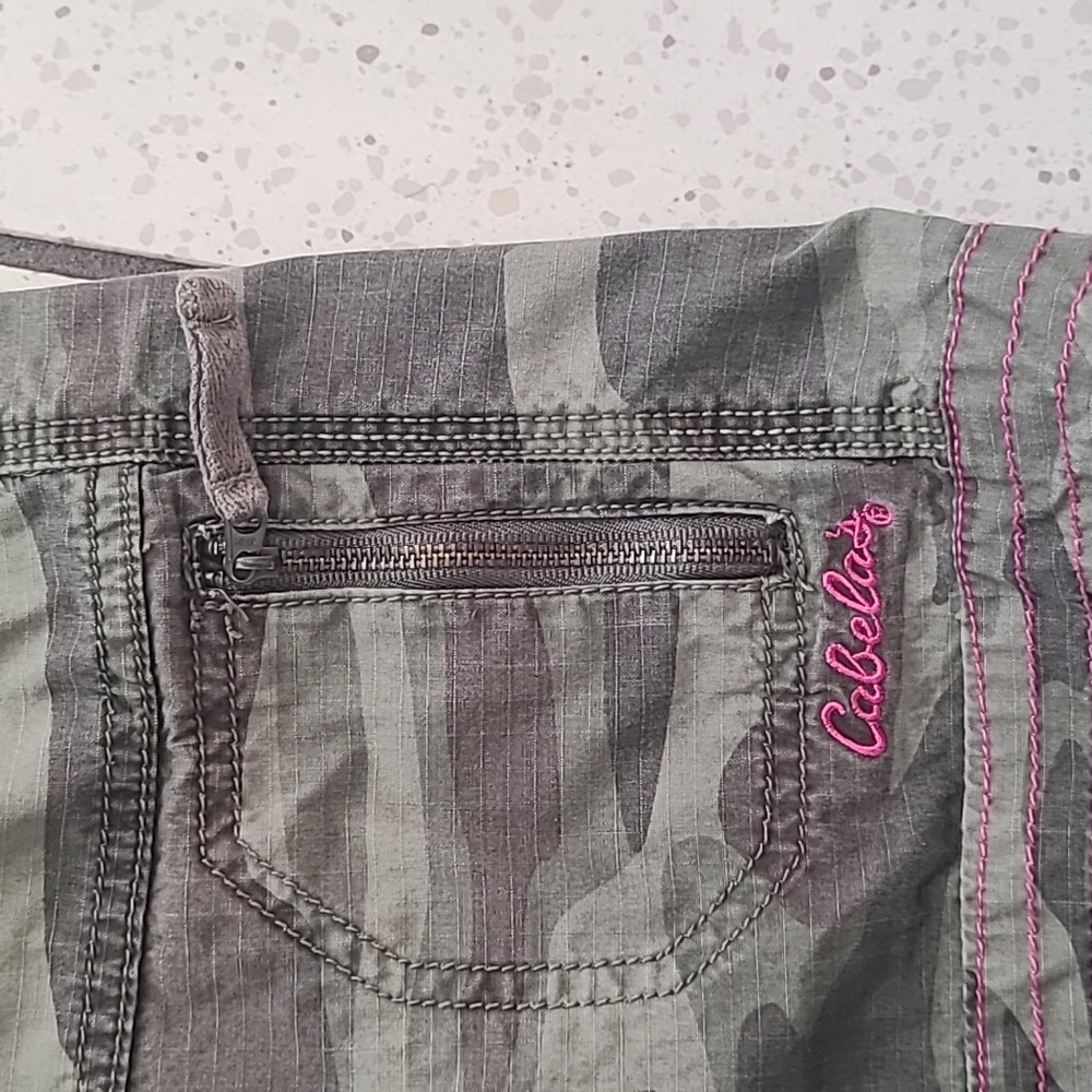 Cabela's Green Camouflage Cargo Shorts - Picture 4 of 5